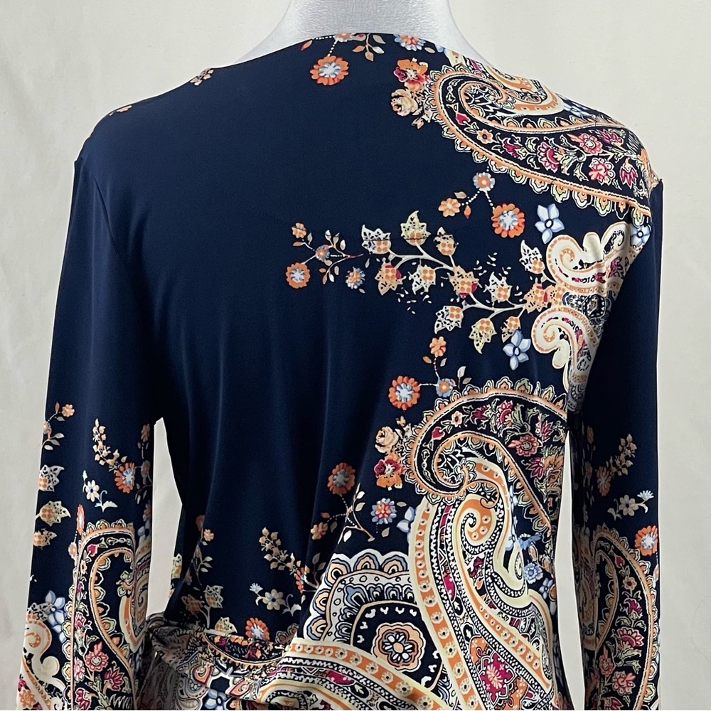 Chico’s Navy Pink White Floral Shirt NWOT Size 4 - Picture 6 of 13